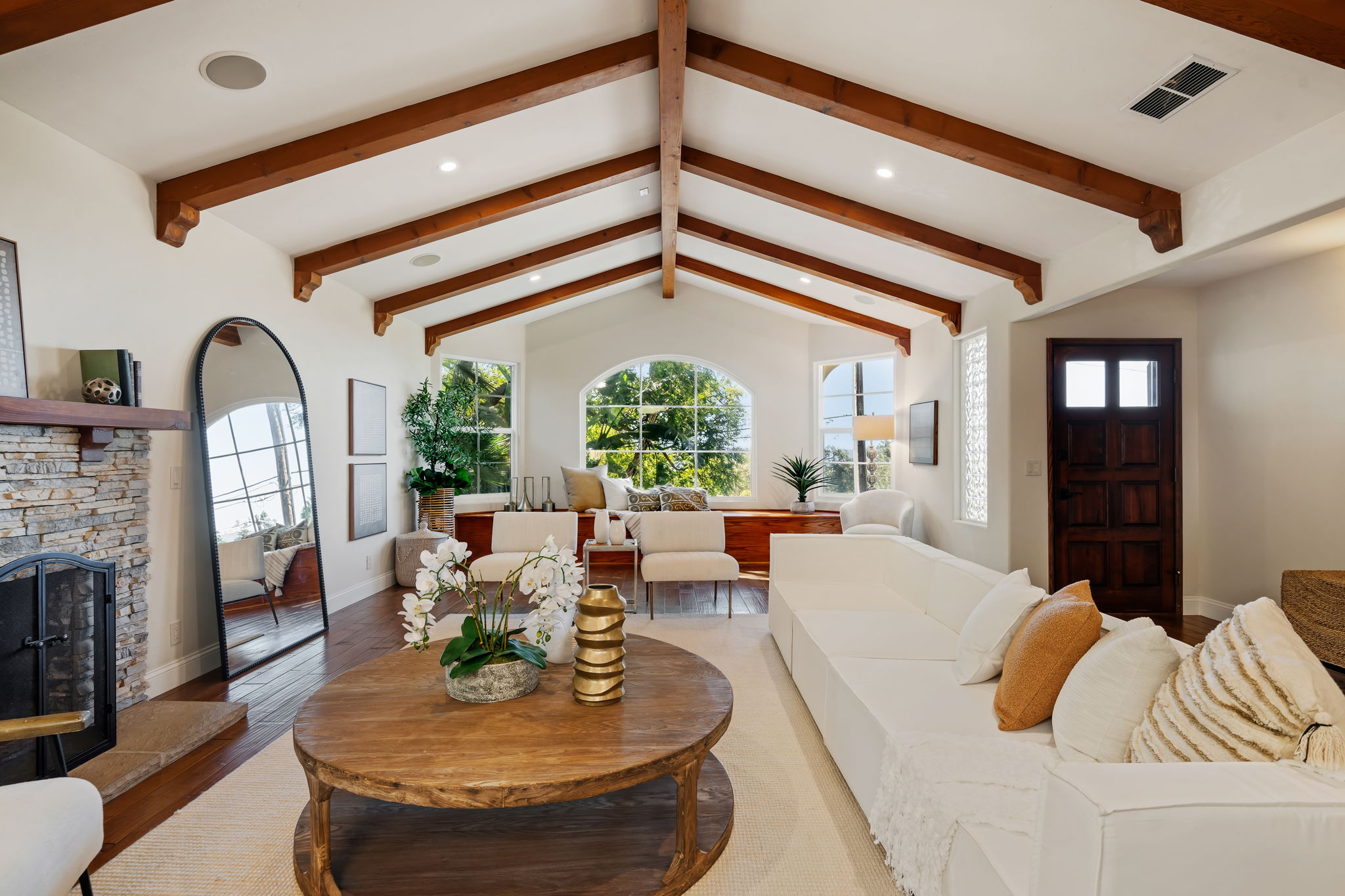 09-Living Room