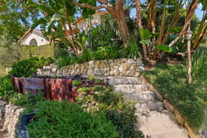 04-Outdoor Steps