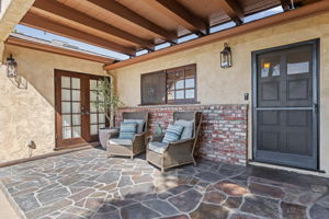 06-Front Porch