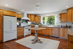 17-Kitchen