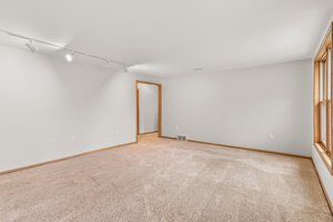 Photo 49