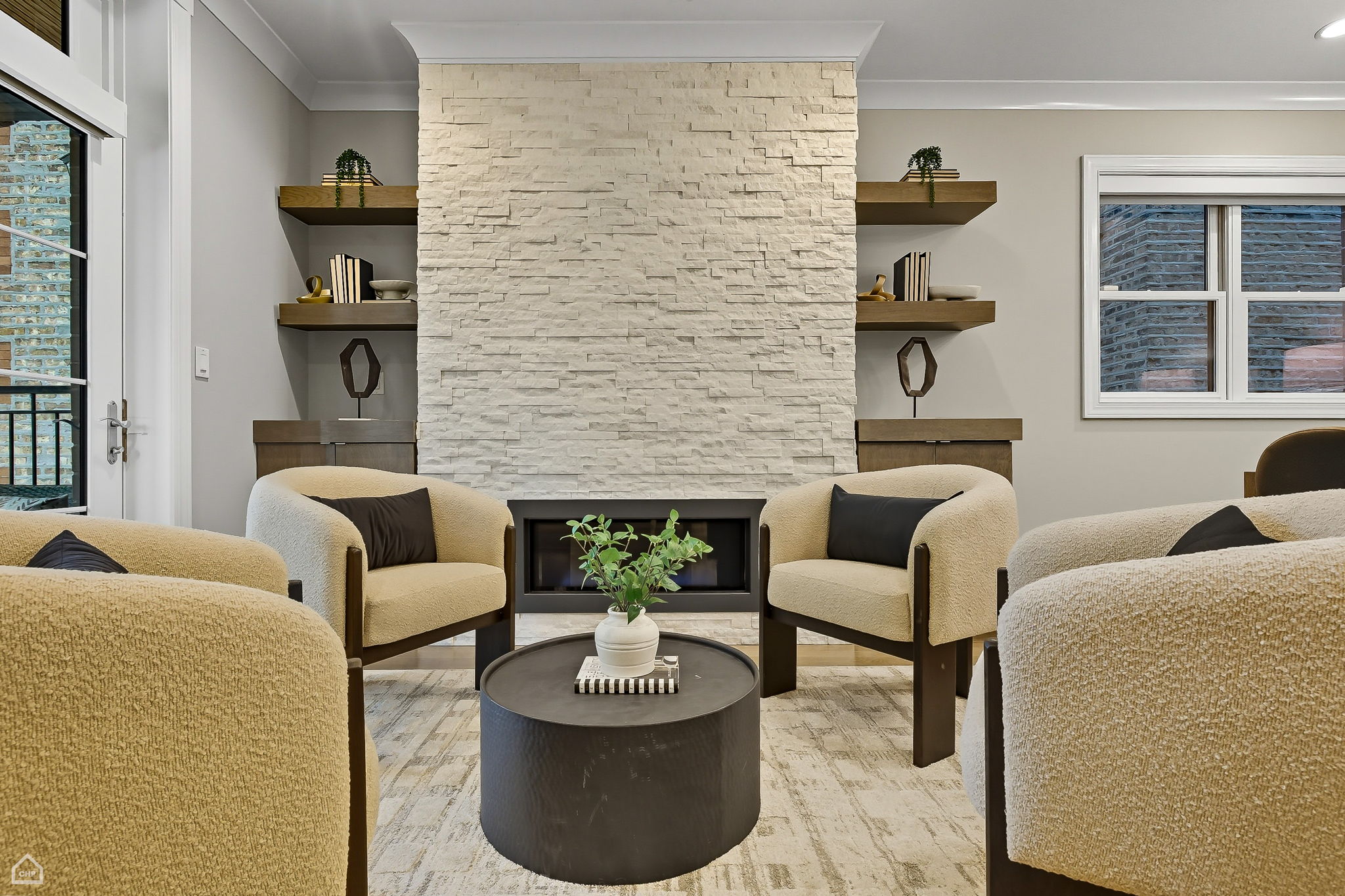 2946 N Racine 1_091125_008