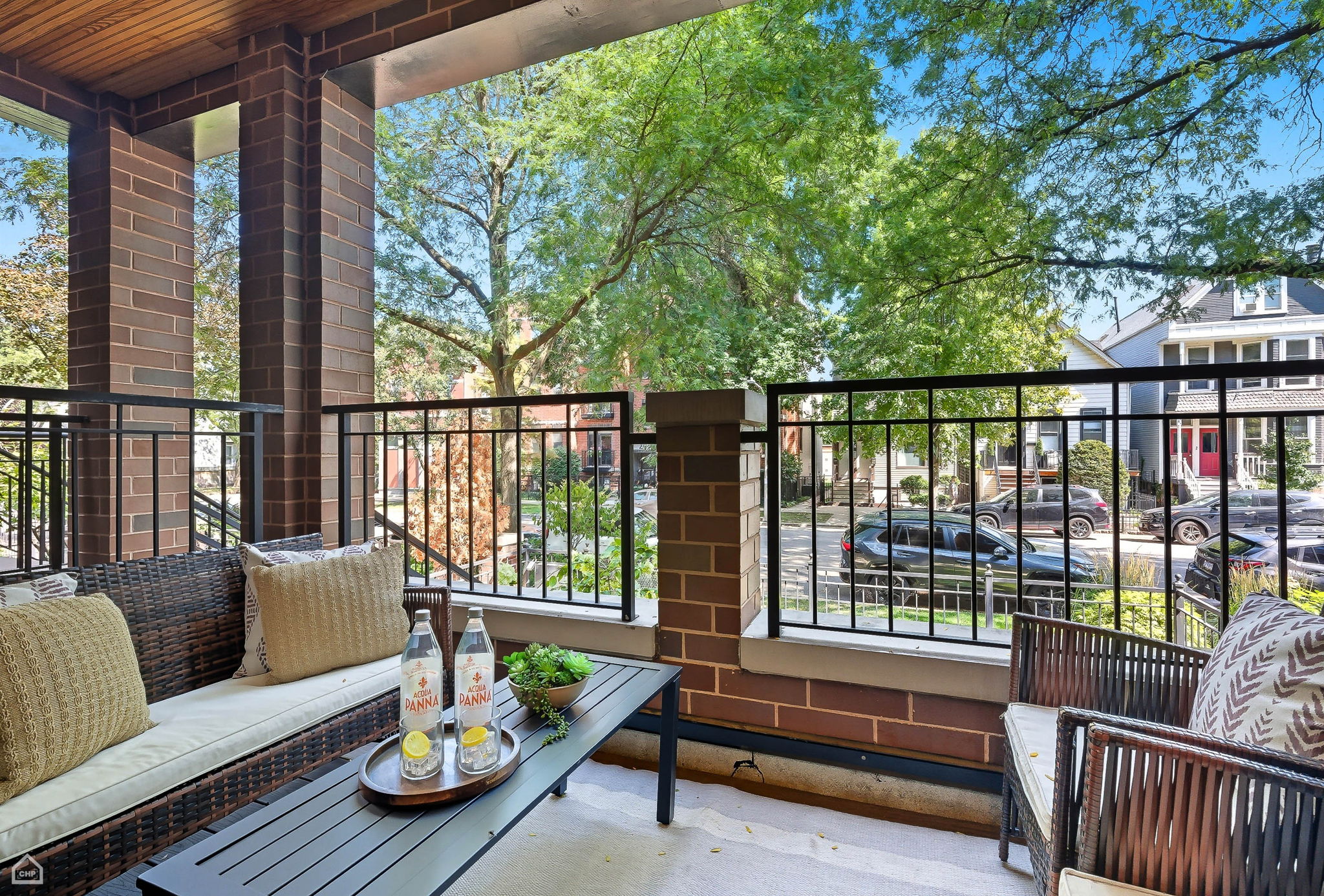 2946 N Racine 1_091125_011