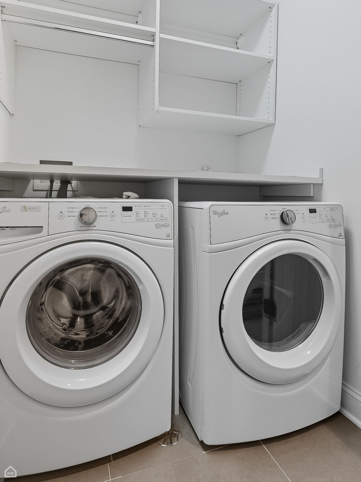 2946 N Racine 1_091125_036