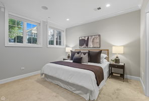 2946 N Racine 1_091125_037