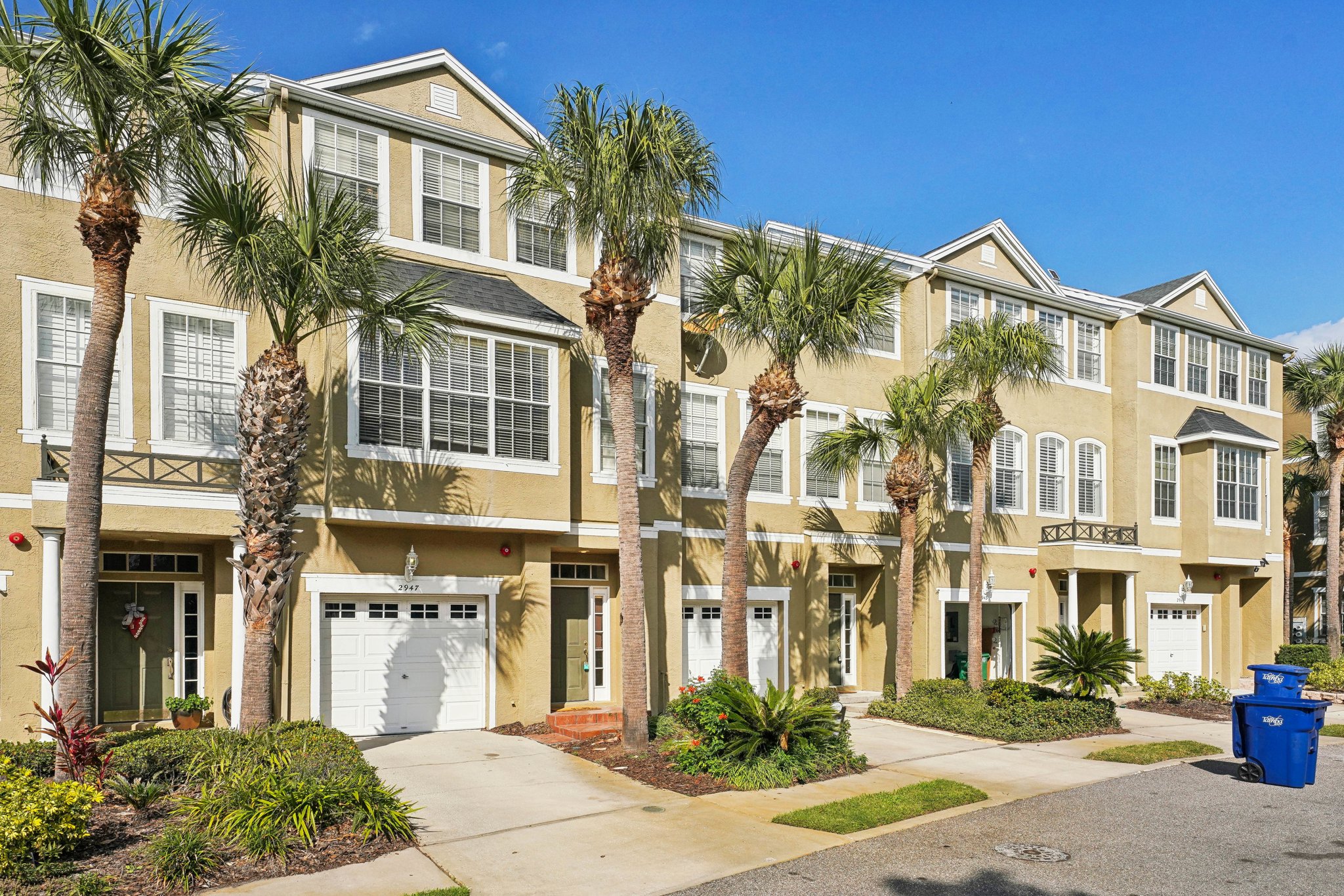 Bayshore Pointe Dr-002.jpg