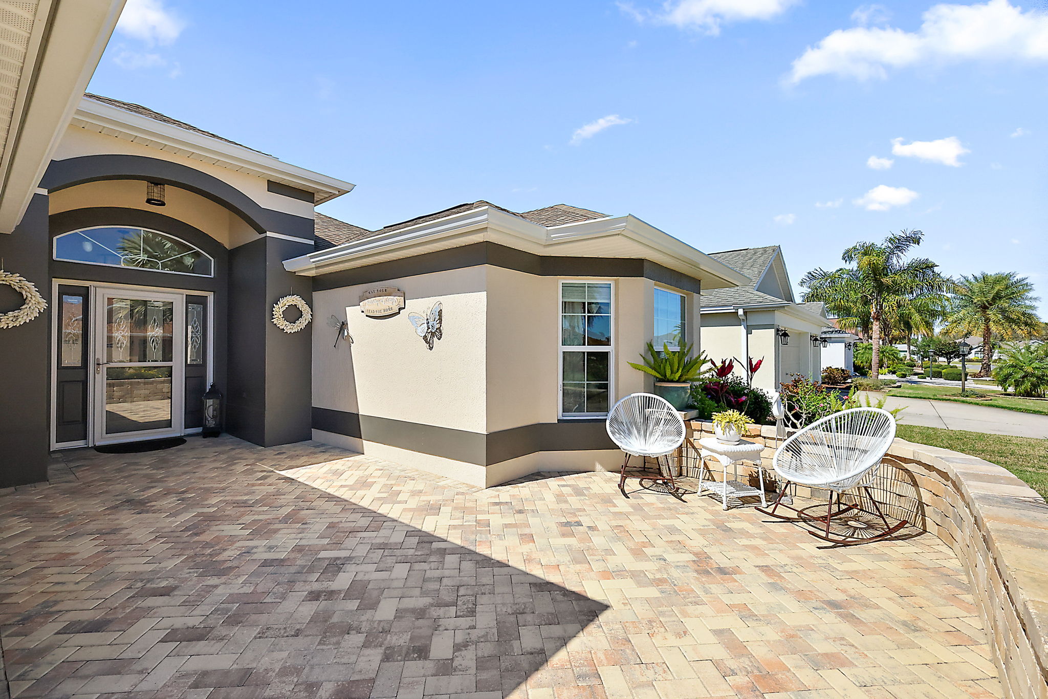 ENJOY the Beautiful Florida Sun or ENTERTAIN Friends on the SPACIOUS FRONT PATIO!!!