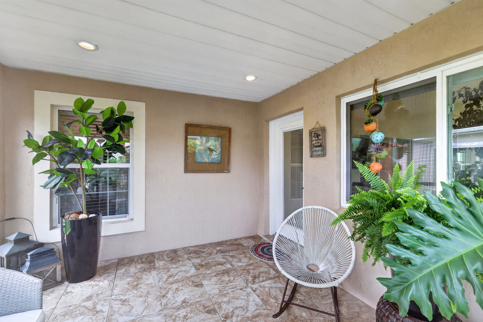 Extended 14'x10' Lanai with PRIVACY Landscaping!