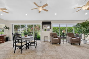 Expansive 38'x14' Florida Room with Mini-Split and PRIVACY Landscaping!