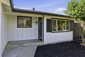 005_F8_2948 Moss Point Dr