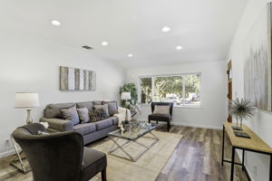 013_F8_2948 Moss Point Dr