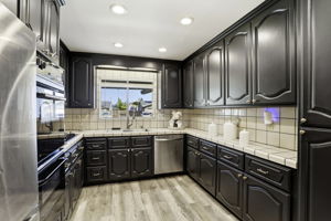 018_F8_2948 Moss Point Dr