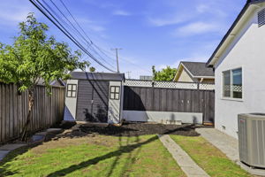 039_F8_2948 Moss Point Dr