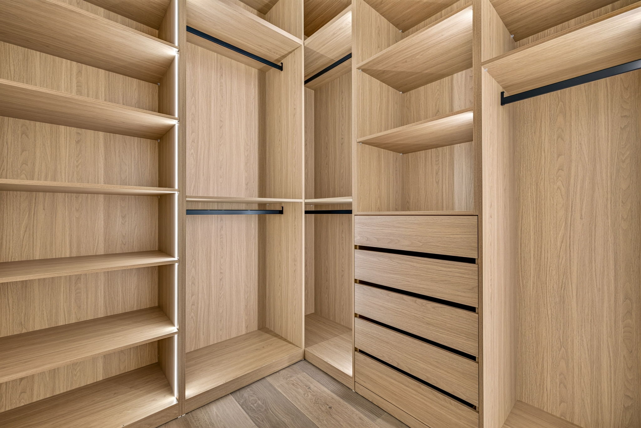 Closet 1