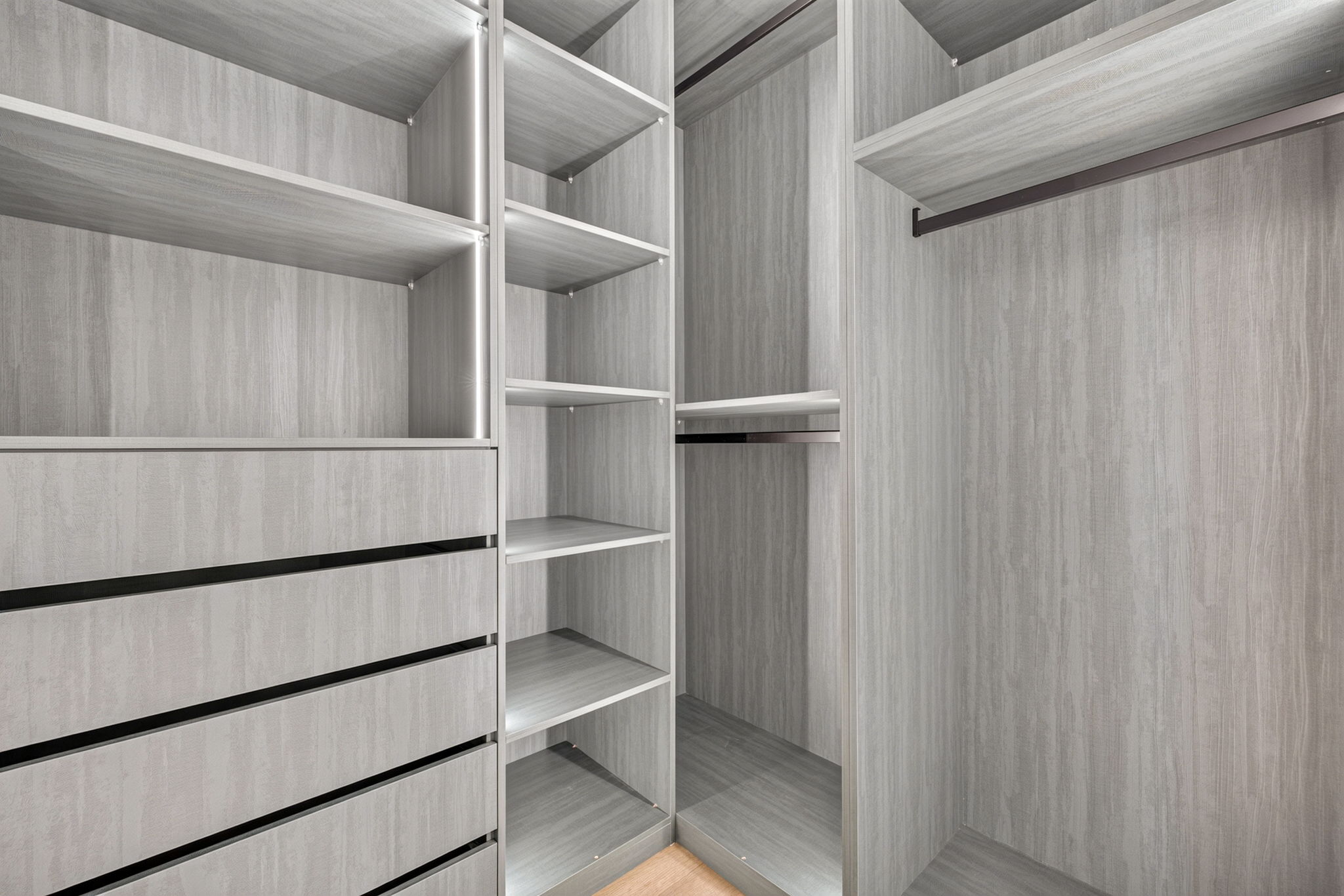 Closet 2