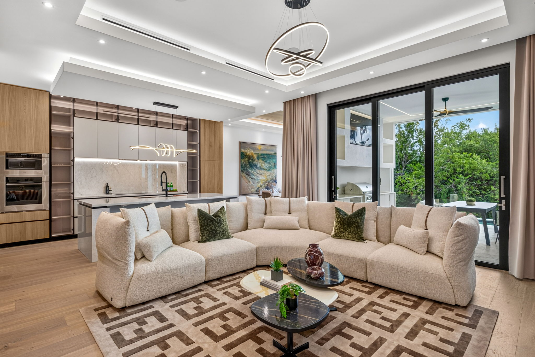 Family Room 1 of 4