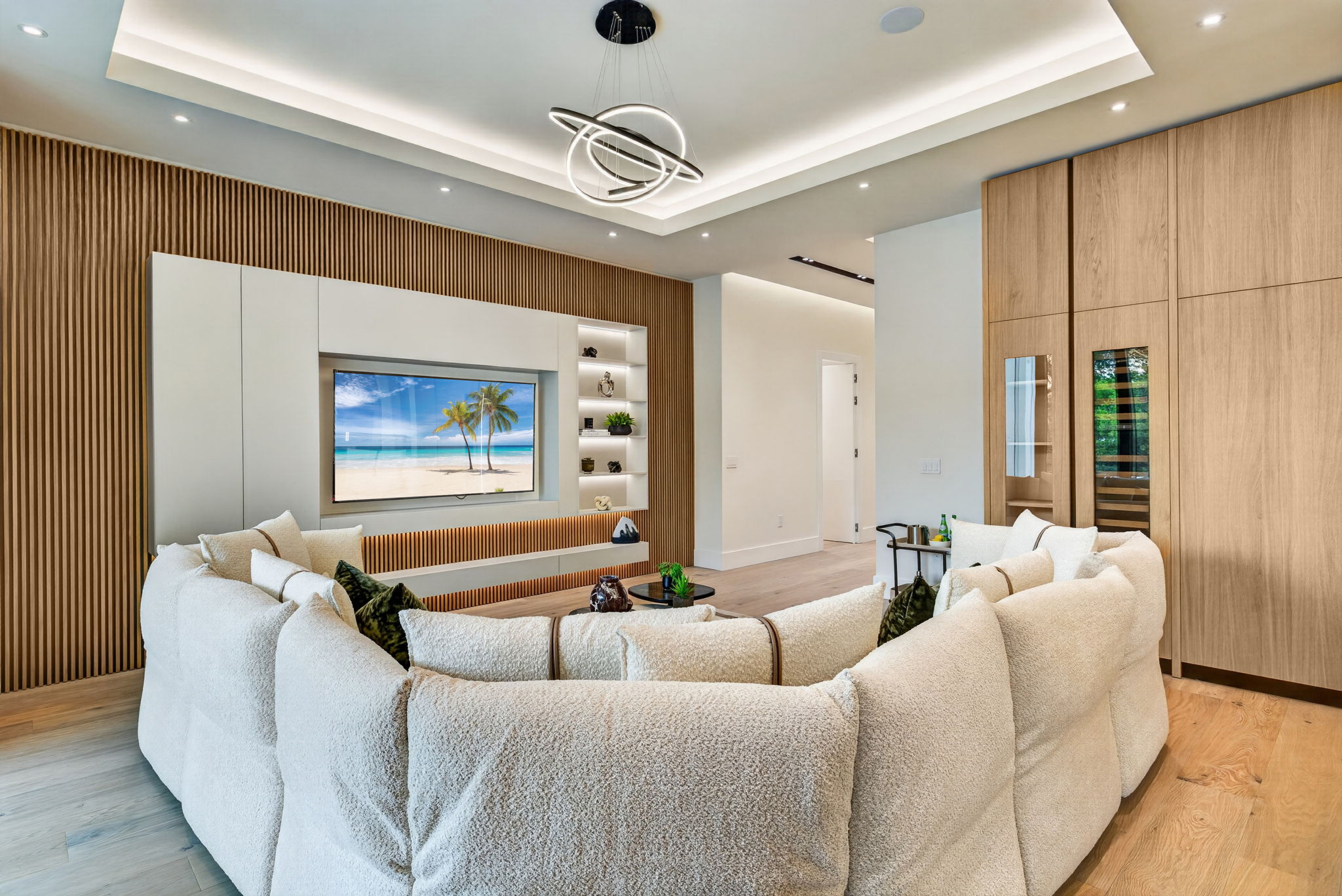 Family Room 3 of 4
