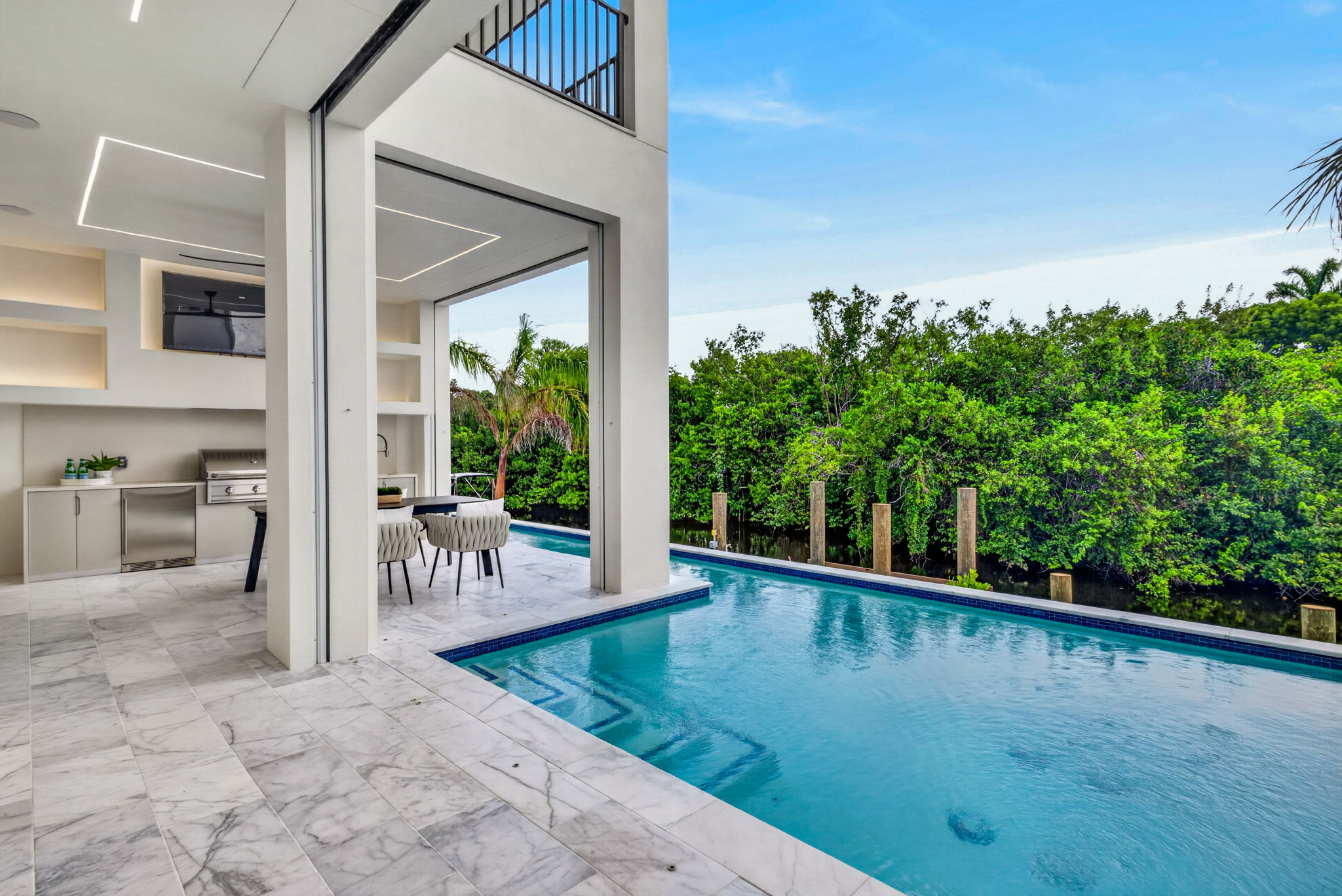 Pool 2 of 3