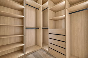 Closet 1