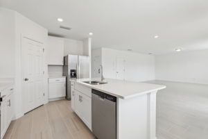 Orlando- The Reserve at Twin Lakes- 2949 Wild Olive Dr St. Cloud FL 34772-013