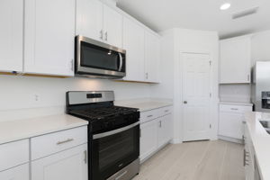 Orlando- The Reserve at Twin Lakes- 2949 Wild Olive Dr St. Cloud FL 34772-014