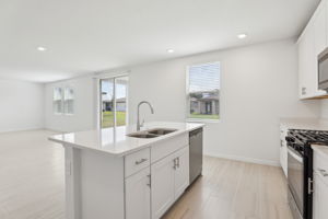 Orlando- The Reserve at Twin Lakes- 2949 Wild Olive Dr St. Cloud FL 34772-015