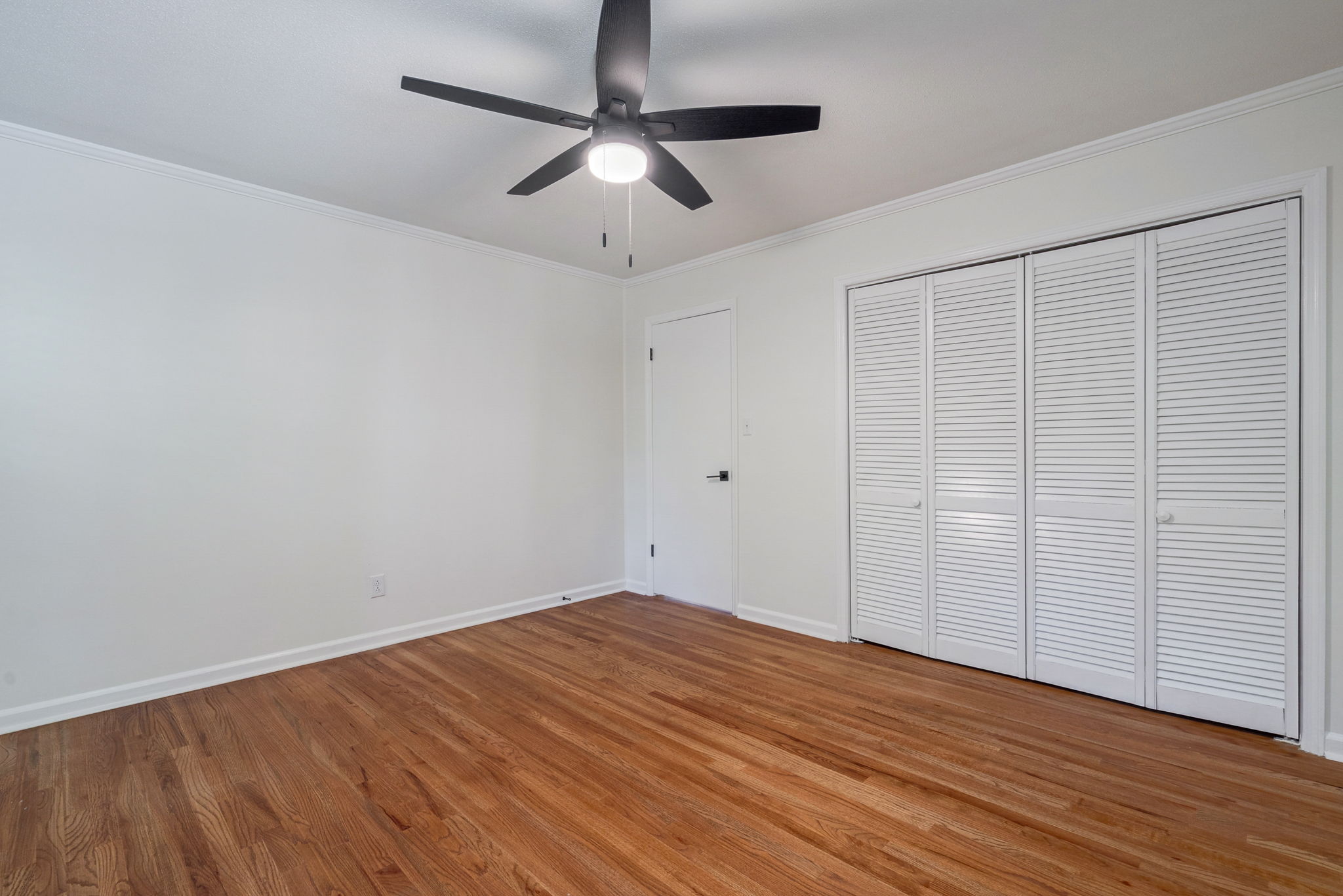 Bedroom #5 - Upstairs, Back, Left