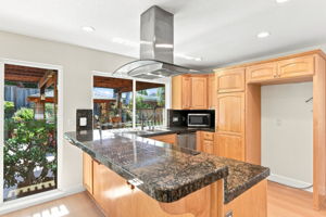 014_F8_2950 Silver Estates