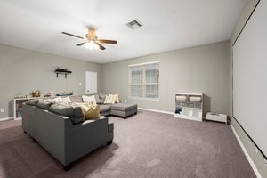  Photo 32