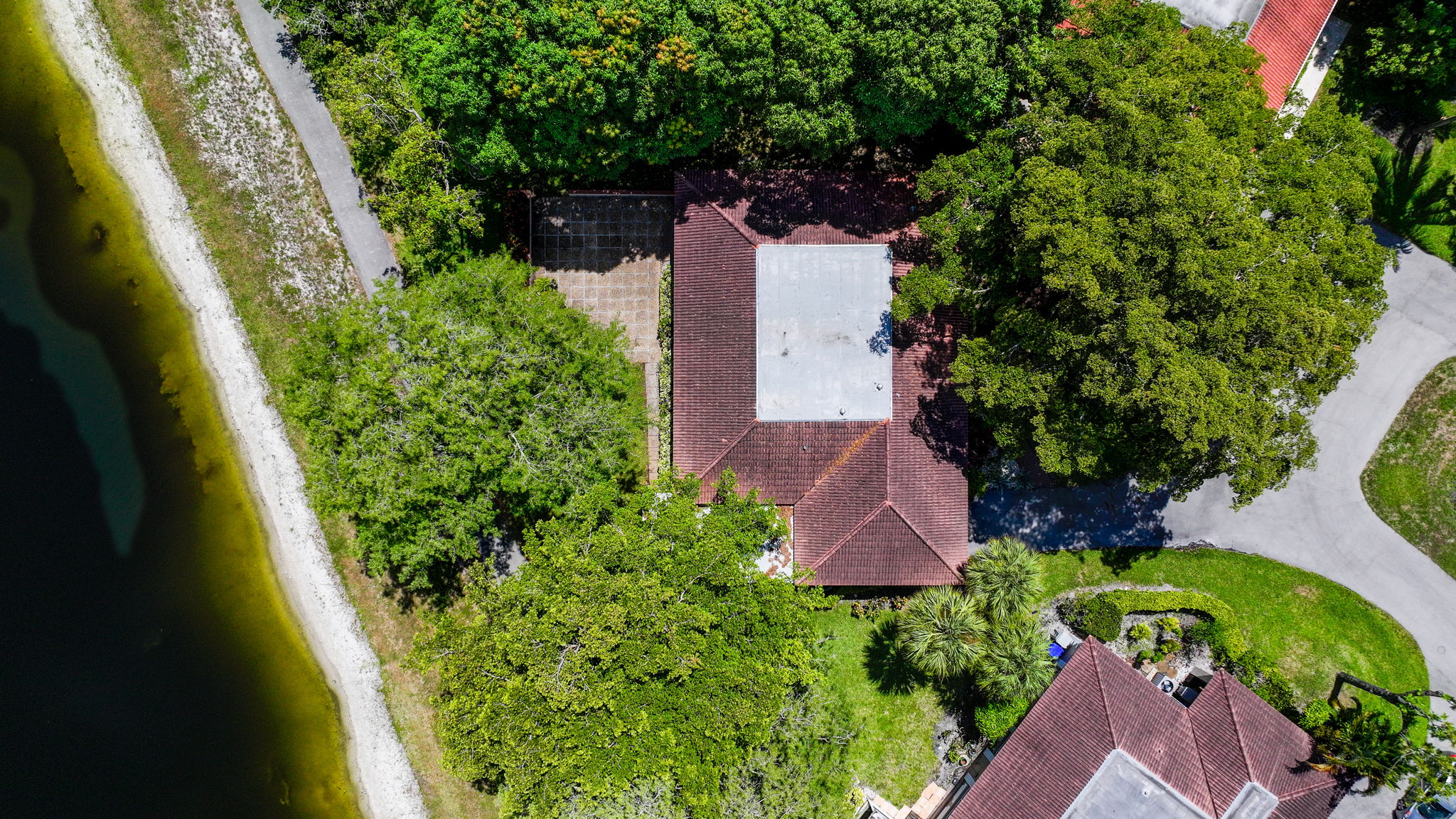 DJI_20250731060136_0006_D-HDR
