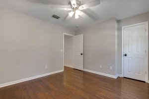  Photo 36