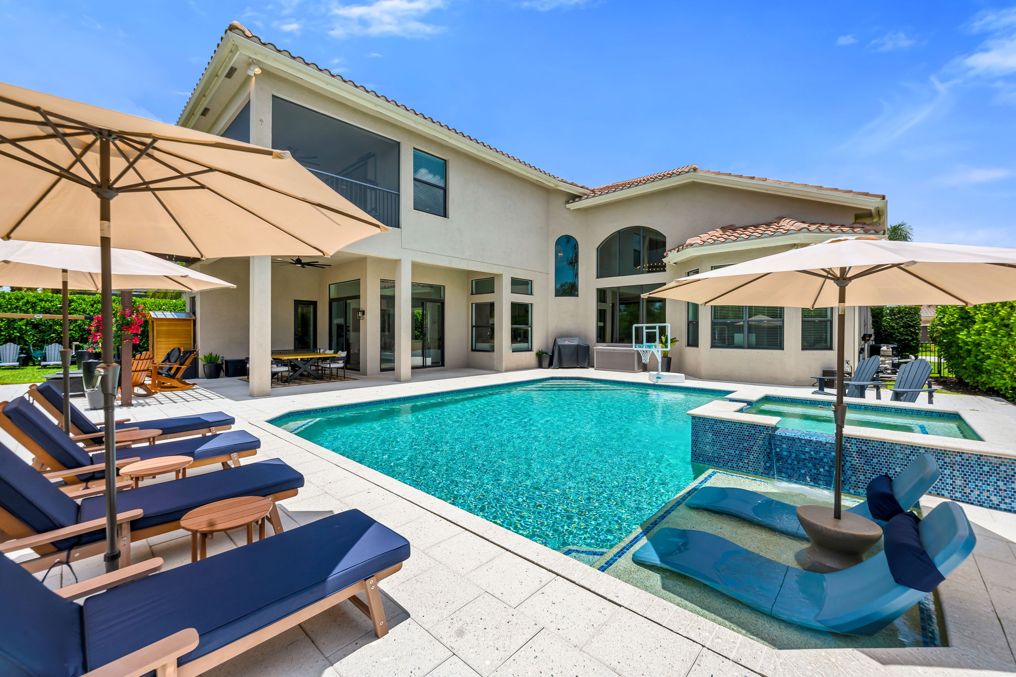 Pool - Outdoor