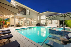 Pool - Outdoor Night