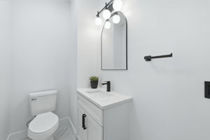  Photo 33