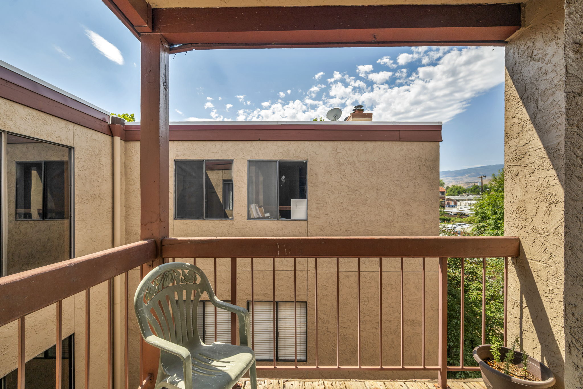 2955 Lakeside dr_11