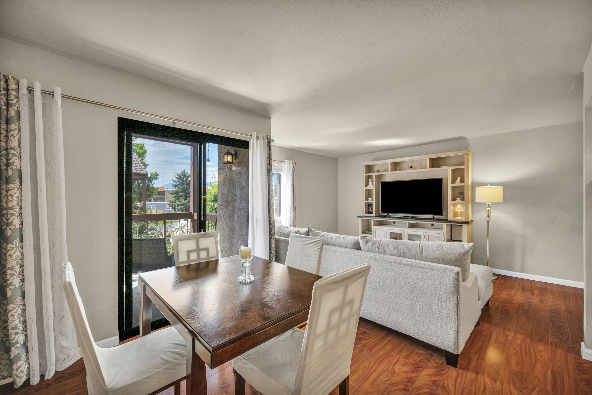 2955 Lakeside dr_31