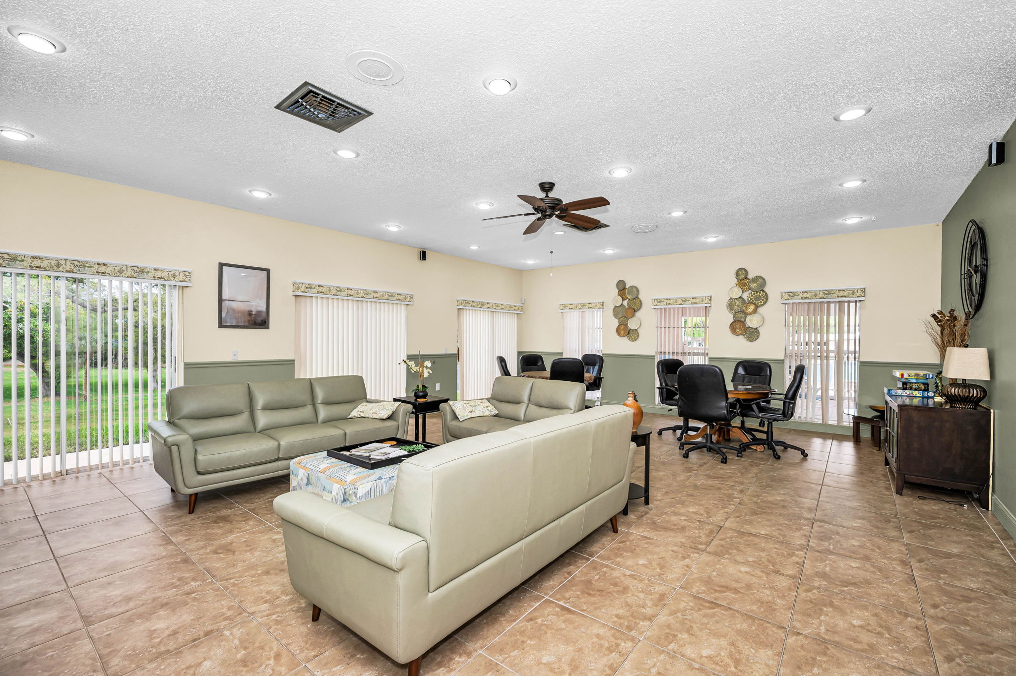 Clubhouse1 (2)
