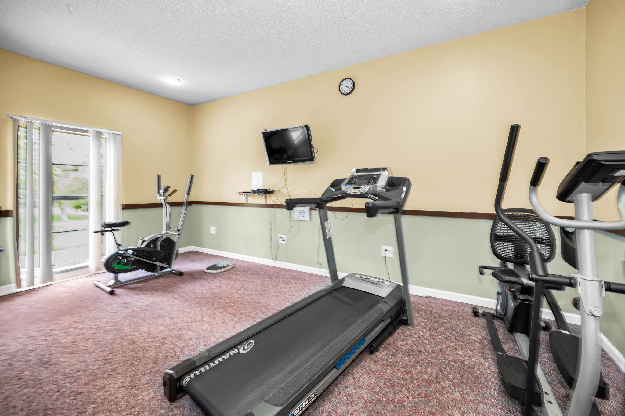Game and Fitness Room5