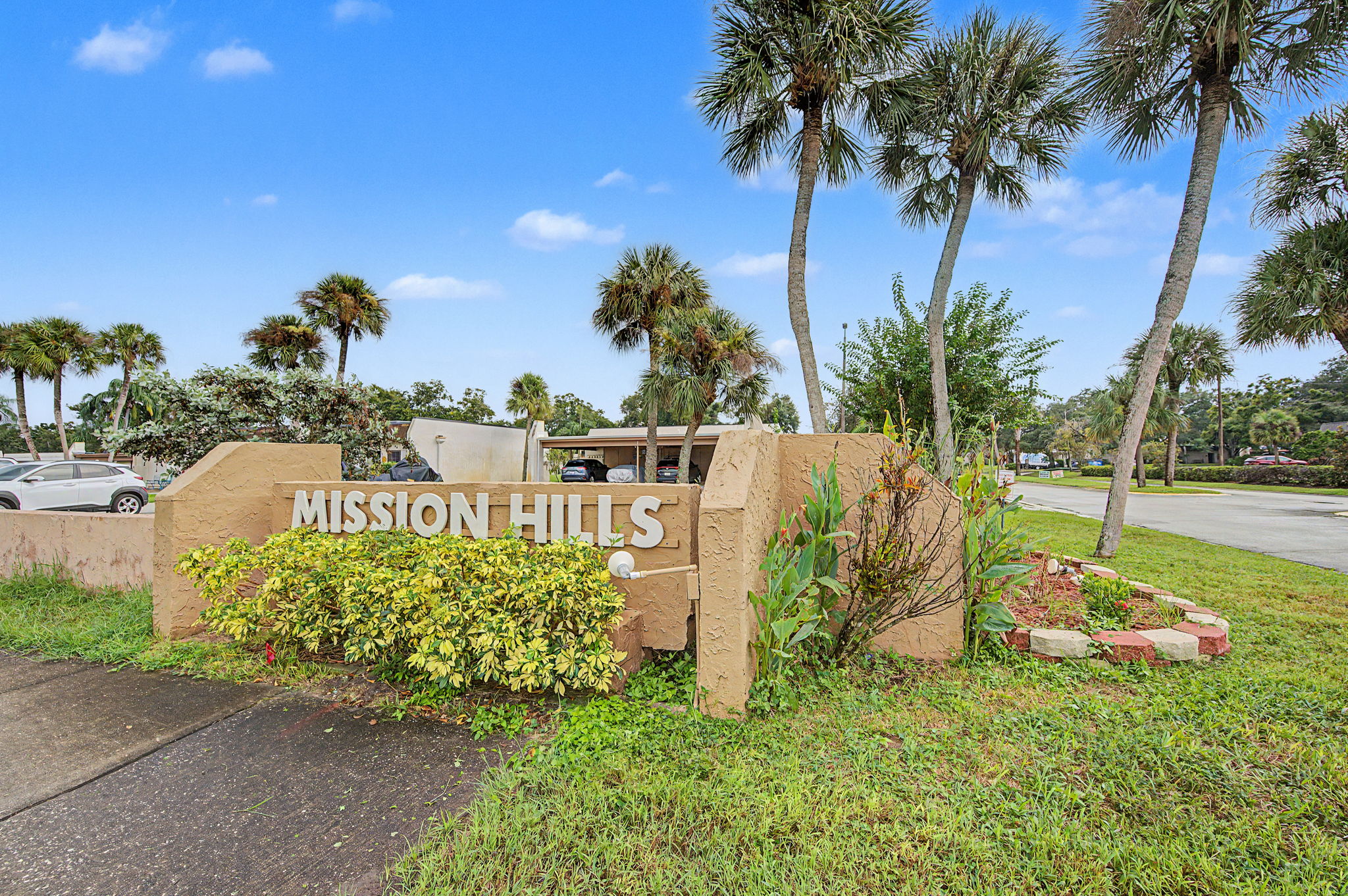 Mission Hills Entry4