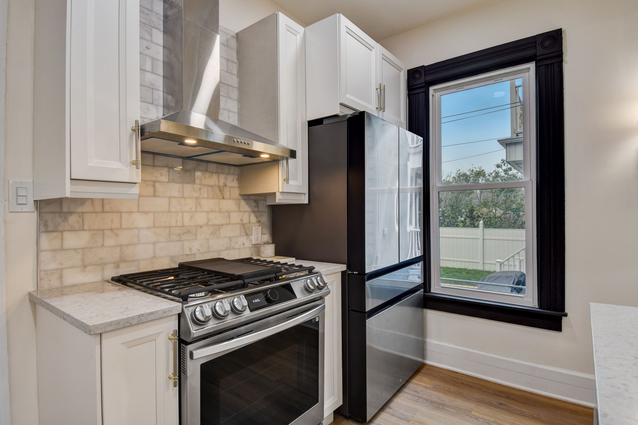 S Clement Ave-014