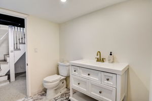 S Clement Ave-019