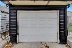 S Clement Ave-041