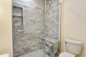 S Clement Ave-023