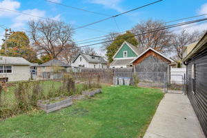 S Clement Ave-039