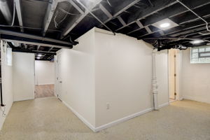 S Clement Ave-034