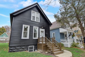 S Clement Ave-003