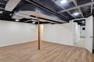 S Clement Ave-017