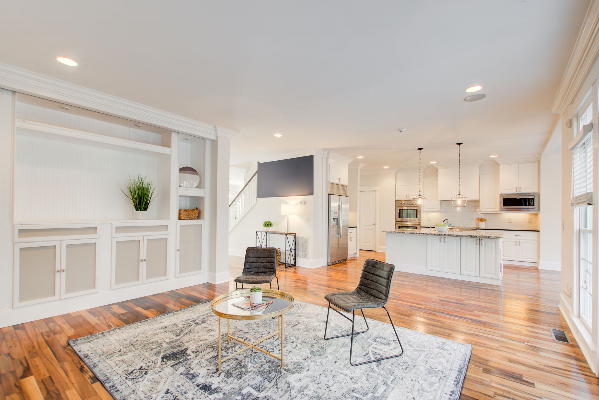 30 Living Room D w Kitchen