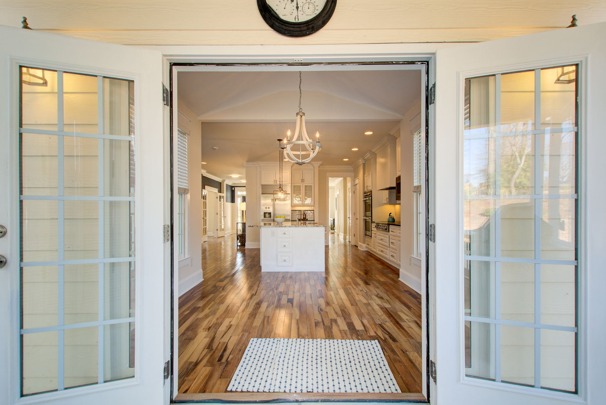 23 Open Door Breakfast Area Kitchen View
