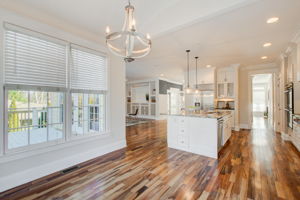 24 Breakfast Area B w LR Kitchen + Dining Views